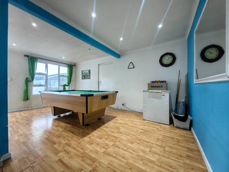 4 Bedroom Property for Sale in Colorado Park Western Cape
